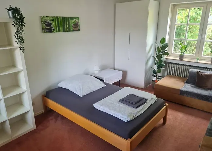 Gruene Wohlfuehloase Mit Einmaliger Aussicht