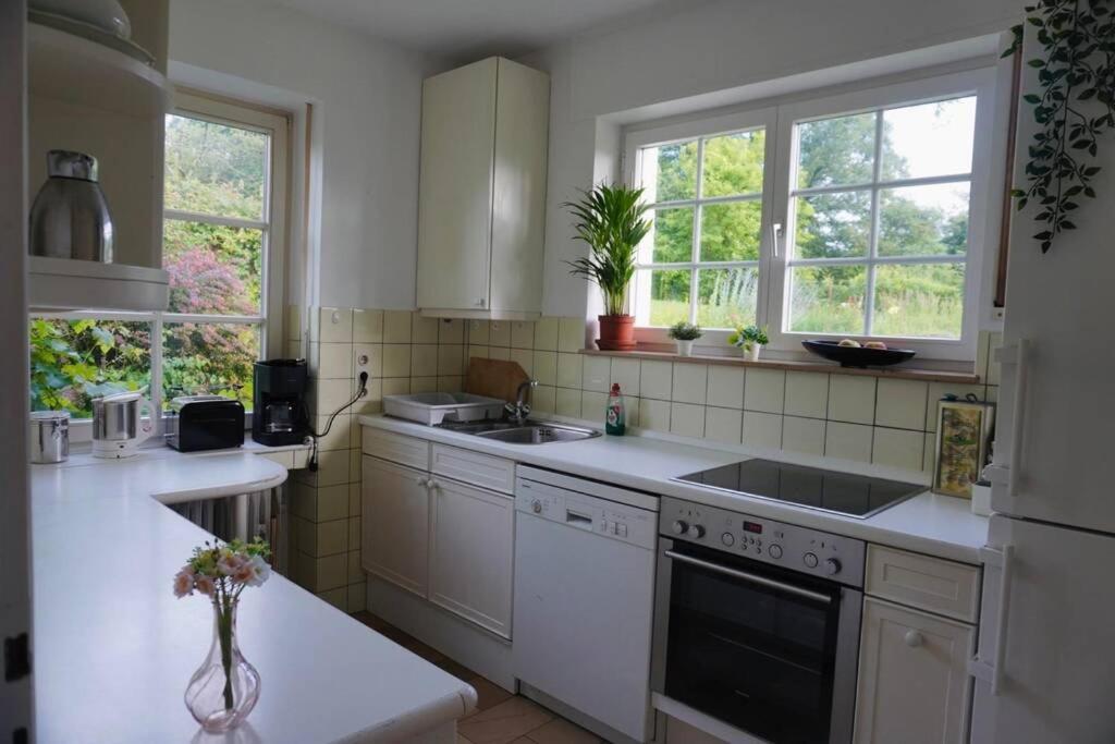 Gruene Wohlfuehloase Mit Einmaliger Aussicht Apartment Koenigswinter